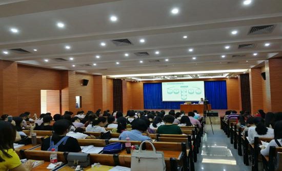 小学语文学科培训现场